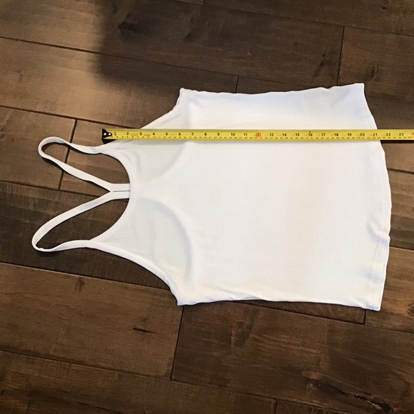 ZYIA white ribbed tank top - Picture 7 of 7